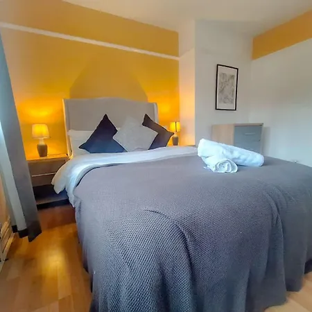 Tatil Evi Perfect Booking 3 Bed Home In Bedminster *